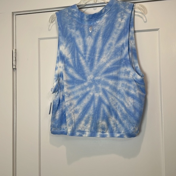 Free People Movement dance Blue and White Tie-Dye Muscle Tee size small. NWT! - Picture 8 of 11